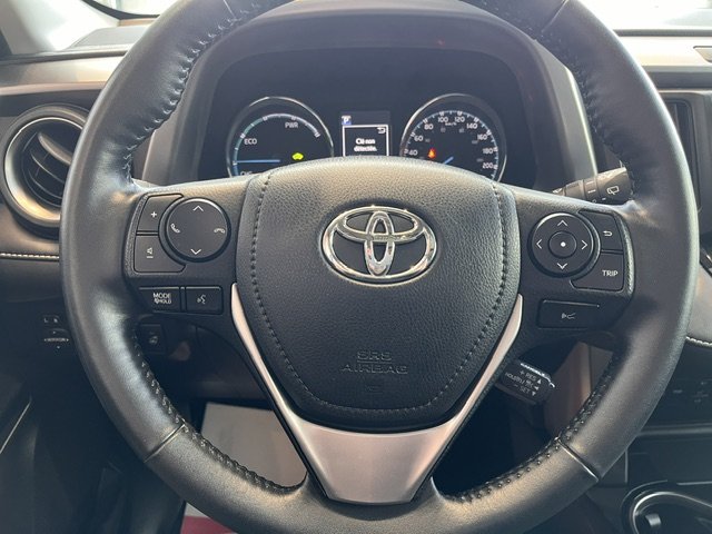 2018 Toyota RAV4 Hybrid LE+ in Rivière-du-Loup, Quebec - 9 - w1024h768px