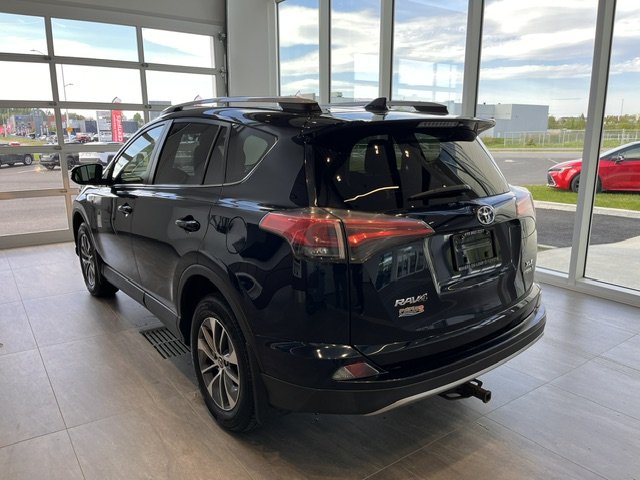 2018 Toyota RAV4 Hybrid LE+ in Rivière-du-Loup, Quebec - 4 - w1024h768px