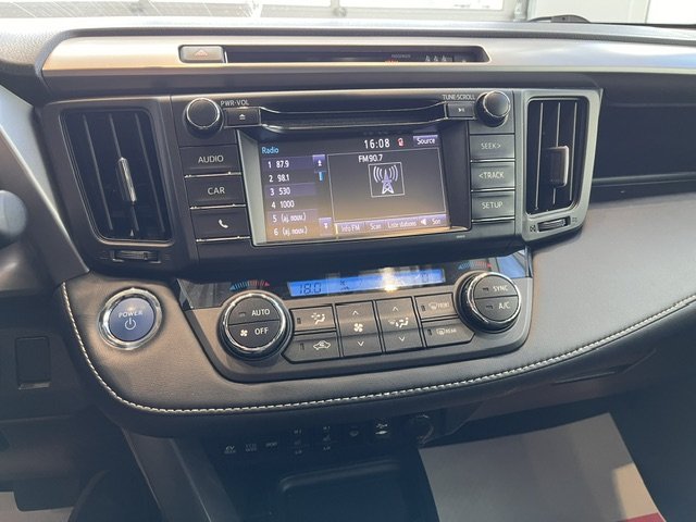 2018 Toyota RAV4 Hybrid LE+ in Rivière-du-Loup, Quebec - 11 - w1024h768px