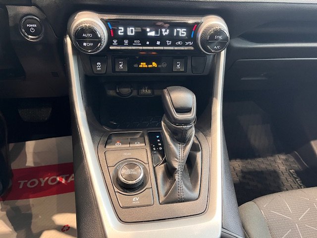Toyota RAV4 Hybrid XLE 2024 à Rivière-du-Loup, Québec - 14 - w1024h768px