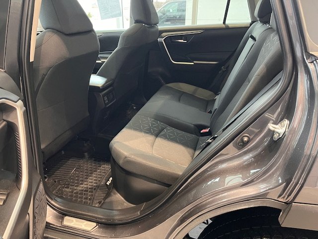 Toyota RAV4 Hybrid XLE 2024 à Rivière-du-Loup, Québec - 6 - w1024h768px