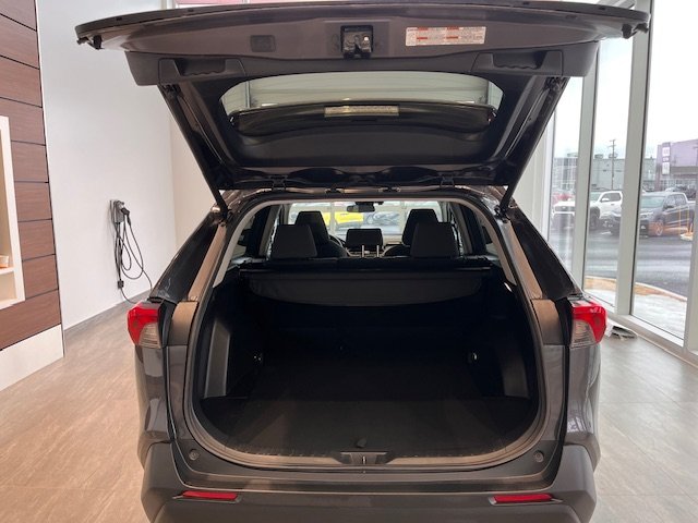 Toyota RAV4 Hybrid XLE 2024 à Rivière-du-Loup, Québec - 7 - w1024h768px