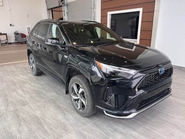 Toyota RAV4 Plug-in Hybrid SE AWD 2023 à Rivière-du-Loup, Québec - 2 - w1024h768px