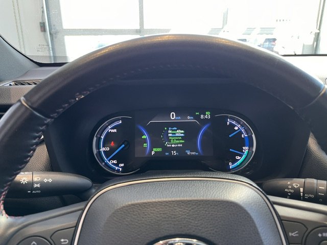 2021 Toyota RAV4 Prime SE AWD in Rivière-du-Loup, Quebec - 8 - w1024h768px