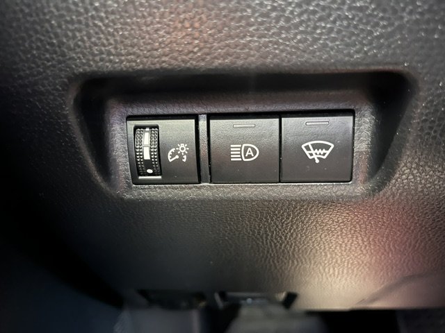Toyota RAV4 LE AWD 2019 à Rivière-du-Loup, Québec - 10 - w1024h768px