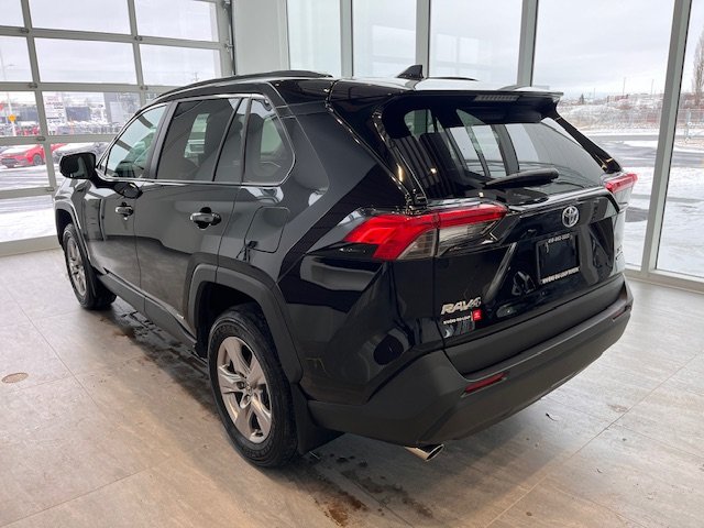 2022 Toyota RAV4 Hybrid XLE in Rivière-du-Loup, Quebec - 4 - w1024h768px