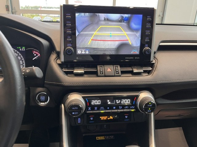 Toyota RAV4 Limited 2022 à Rivière-du-Loup, Québec - 16 - w1024h768px