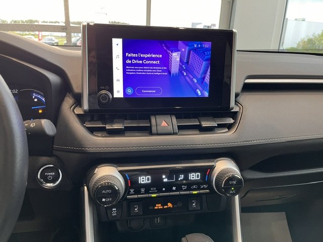 2023 Toyota RAV4 Hybrid XLE in Rivière-du-Loup, Quebec - 11 - w1024h768px