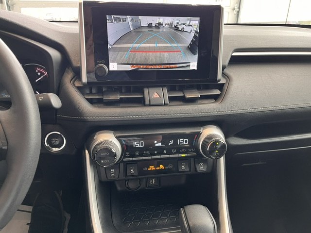 2024 Toyota RAV4 XLE in Rivière-du-Loup, Quebec - 12 - w1024h768px