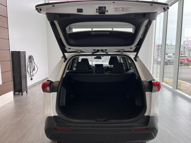 2024 Toyota RAV4 XLE in Rivière-du-Loup, Quebec - 7 - w1024h768px