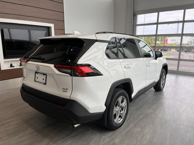 2024 Toyota RAV4 XLE in Rivière-du-Loup, Quebec - 3 - w1024h768px