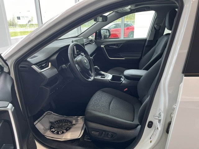2024 Toyota RAV4 XLE in Rivière-du-Loup, Quebec - 5 - w1024h768px