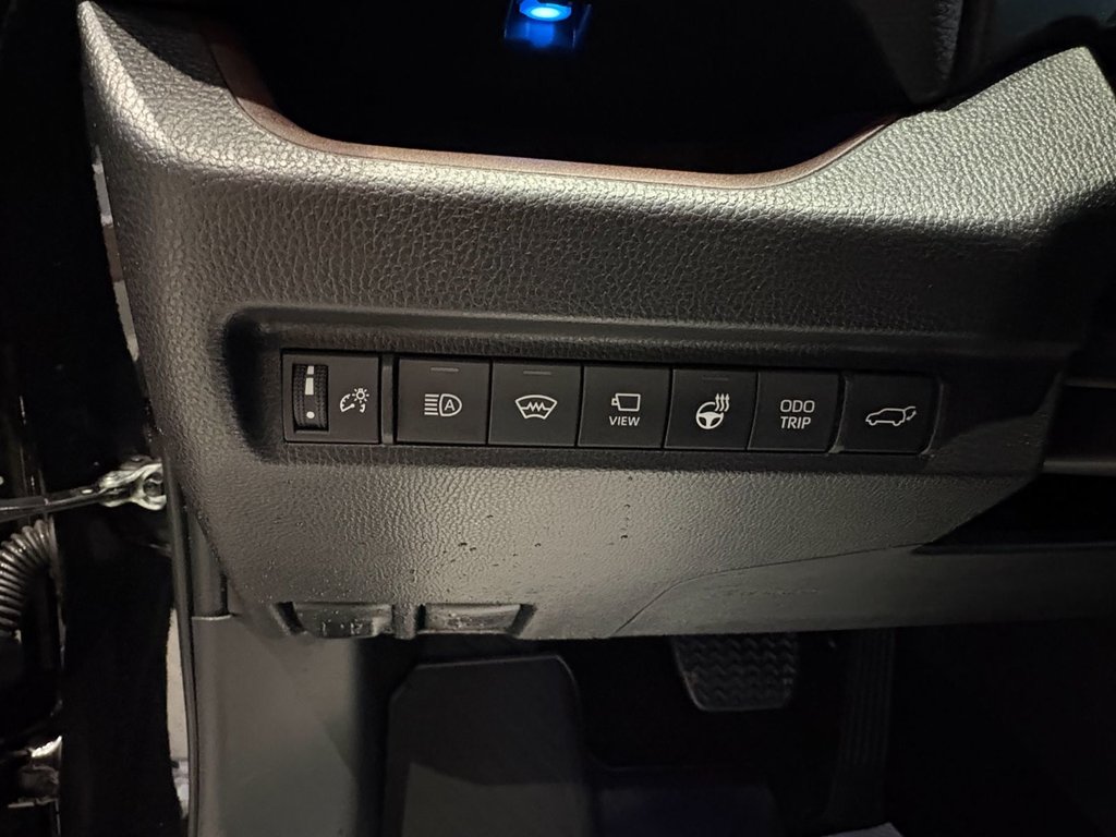 Toyota RAV4 Limited 2025 à Rivière-du-Loup, Québec - 9 - w1024h768px