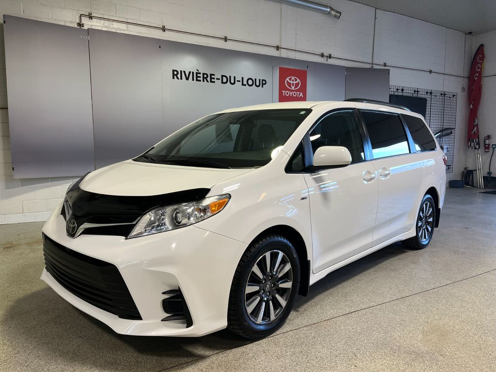 Toyota Sienna LE  7-PASS 2018 à Rivière-du-Loup, Québec - 1 - w1024h768px