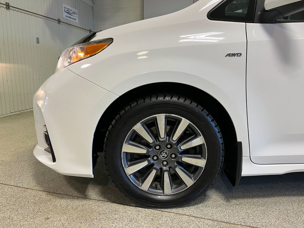 Toyota Sienna LE  7-PASS 2018 à Rivière-du-Loup, Québec - 16 - w1024h768px