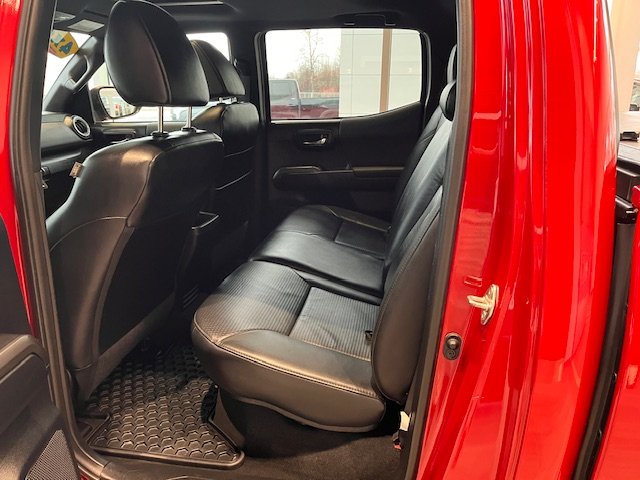 Toyota Tacoma DOUBLE CAB 6A 2018 à Rivière-du-Loup, Québec - 6 - w1024h768px