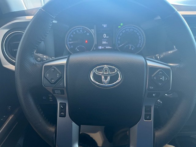 Toyota Tacoma SR5 2023 à Rivière-du-Loup, Québec - 12 - w1024h768px