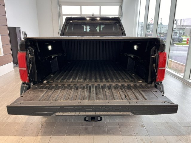 2024 Toyota Tacoma DOUBLE CAB AT in Rivière-du-Loup, Quebec - 9 - w1024h768px
