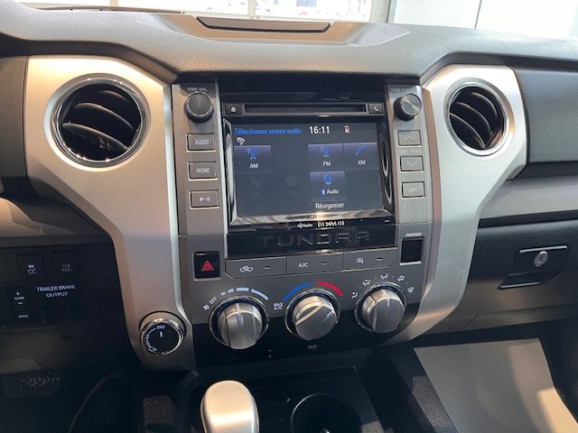 Toyota Tundra SR5 Plus 2017 à Rivière-du-Loup, Québec - 9 - w1024h768px