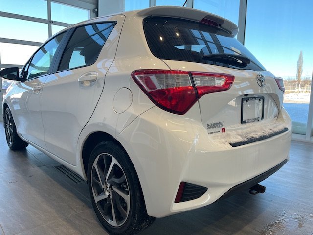 2018 Toyota Yaris Hatchback SE in Rivière-du-Loup, Quebec - 4 - w1024h768px