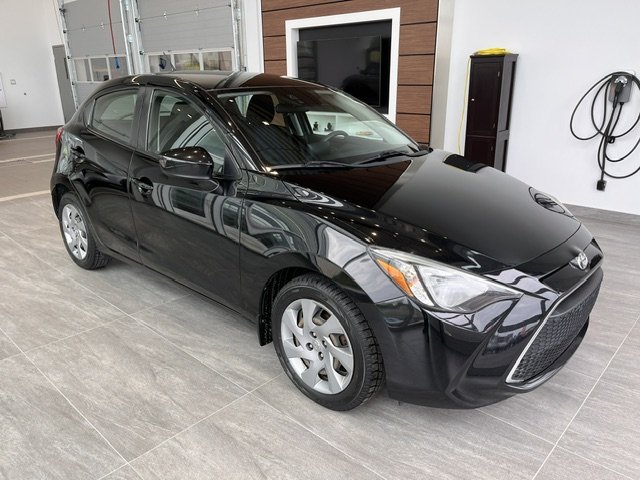 Toyota Yaris Hatchback BASE 2020 à Rivière-du-Loup, Québec - 2 - w1024h768px