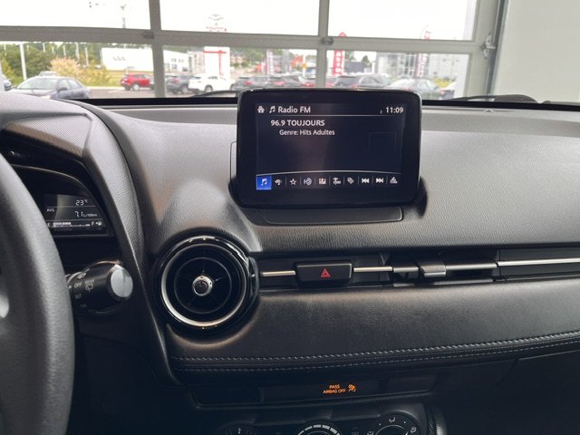 Toyota Yaris Hatchback BASE 2020 à Rivière-du-Loup, Québec - 12 - w1024h768px