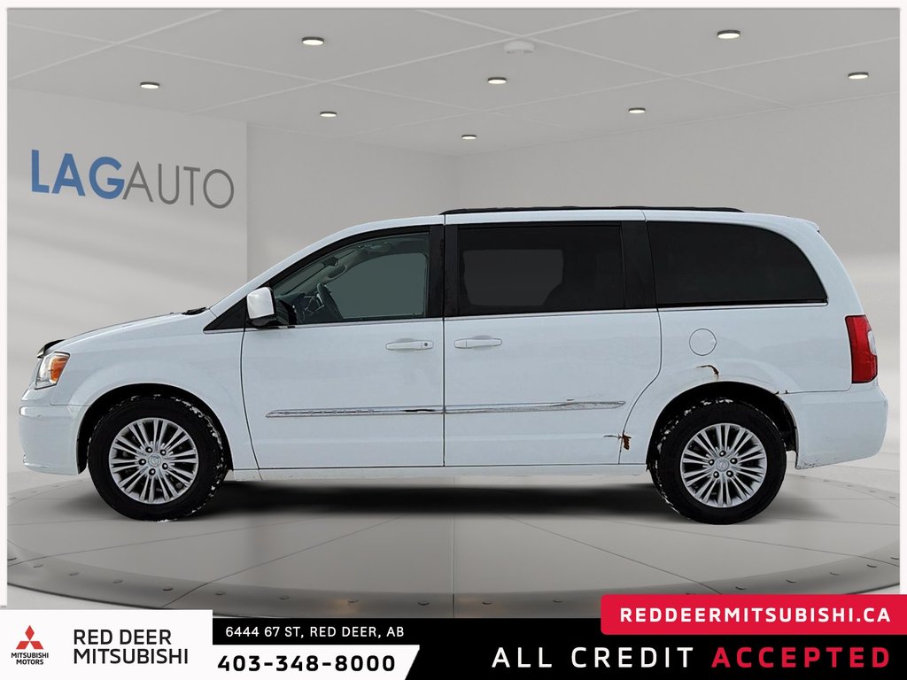 2016 Chrysler Town & Country Touring-L-4