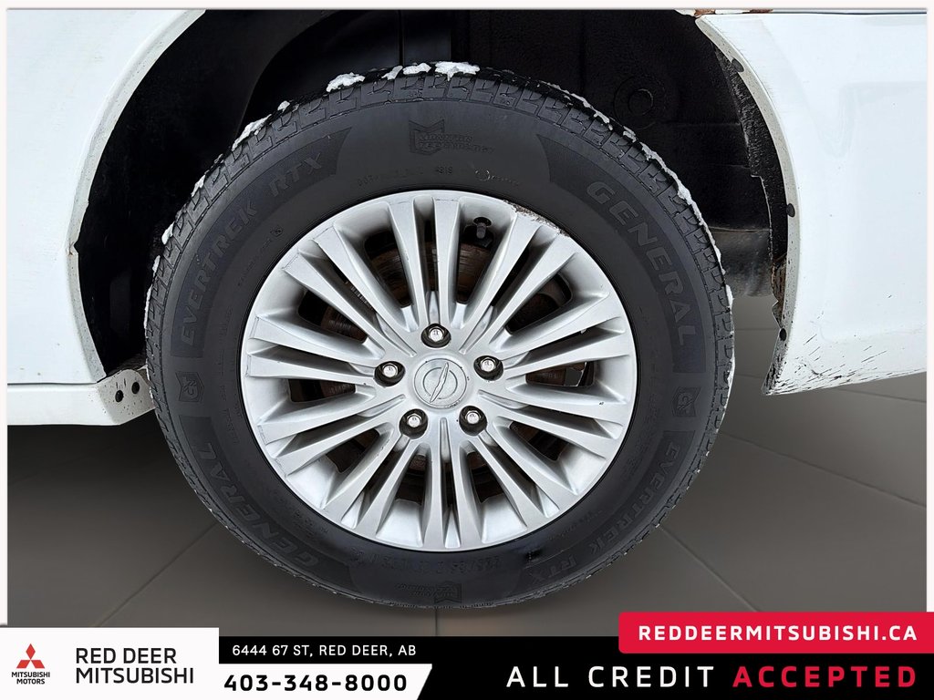 2016 Chrysler Town & Country Touring-L-7