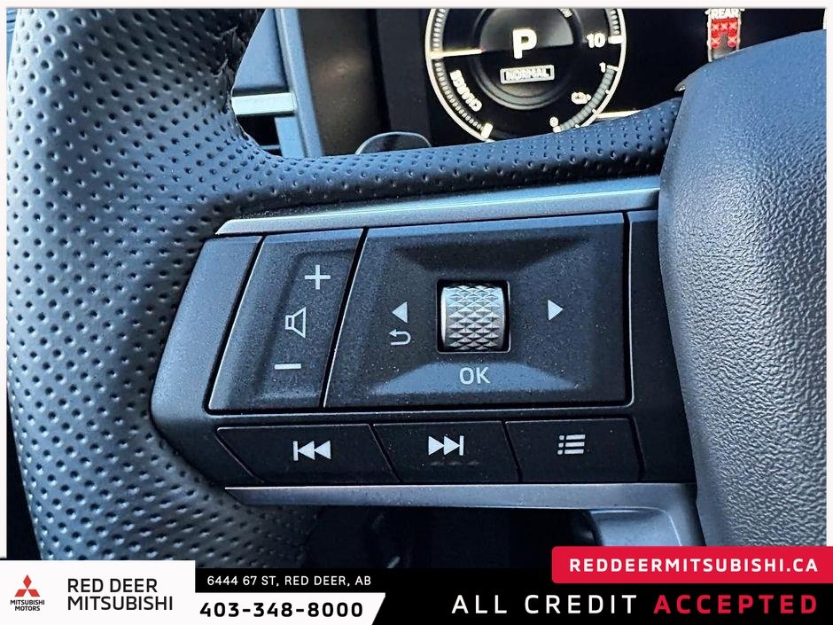 2025 Mitsubishi Outlander Plug-in Hybrid ES S-AWC-7