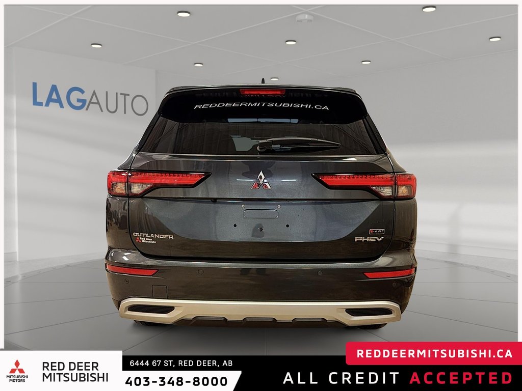 2025 Mitsubishi Outlander Plug-in Hybrid SE S-AWC-2