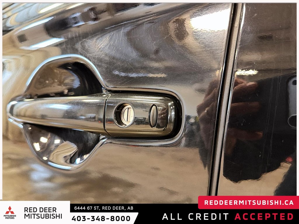 2020 Mitsubishi Outlander ES-7