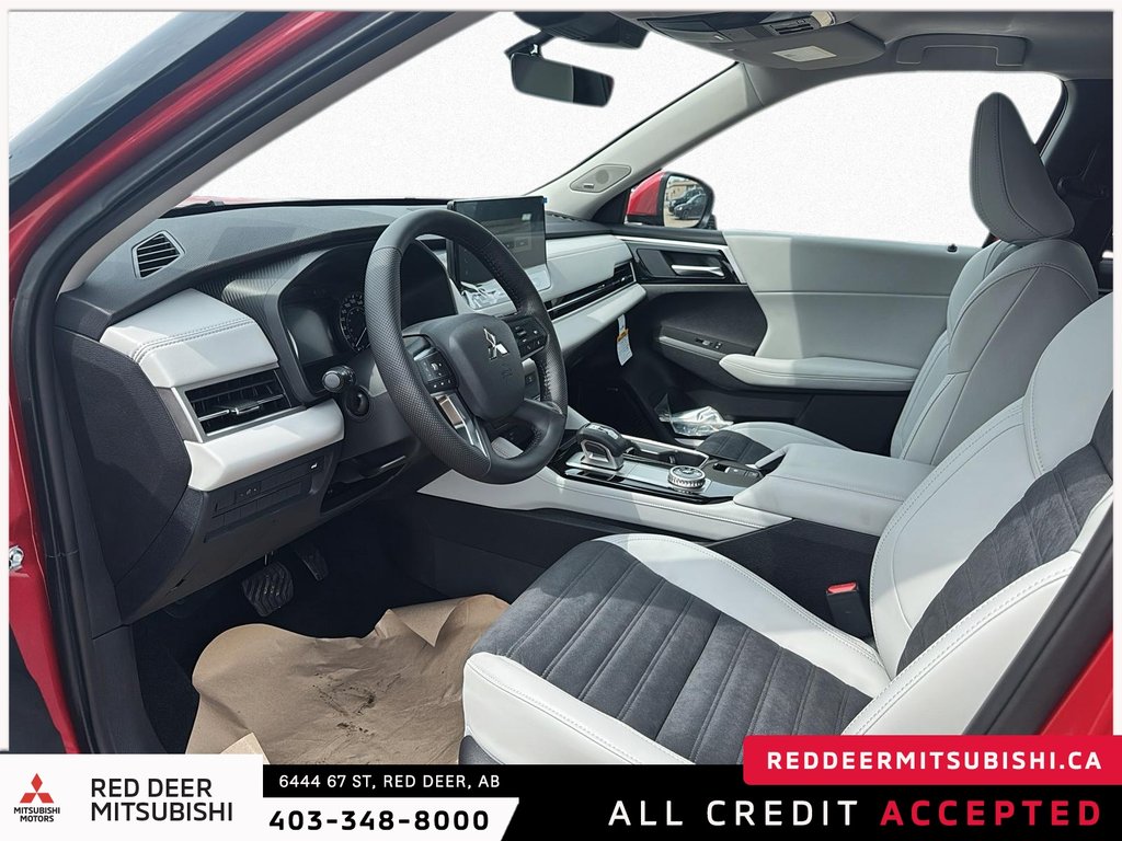 2025 Mitsubishi Outlander LE S-AWC-7