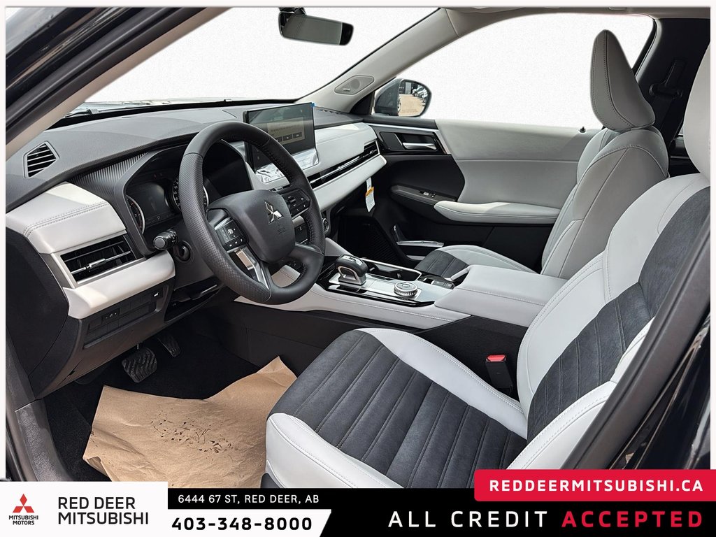 2025 Mitsubishi Outlander LE S-AWC-7