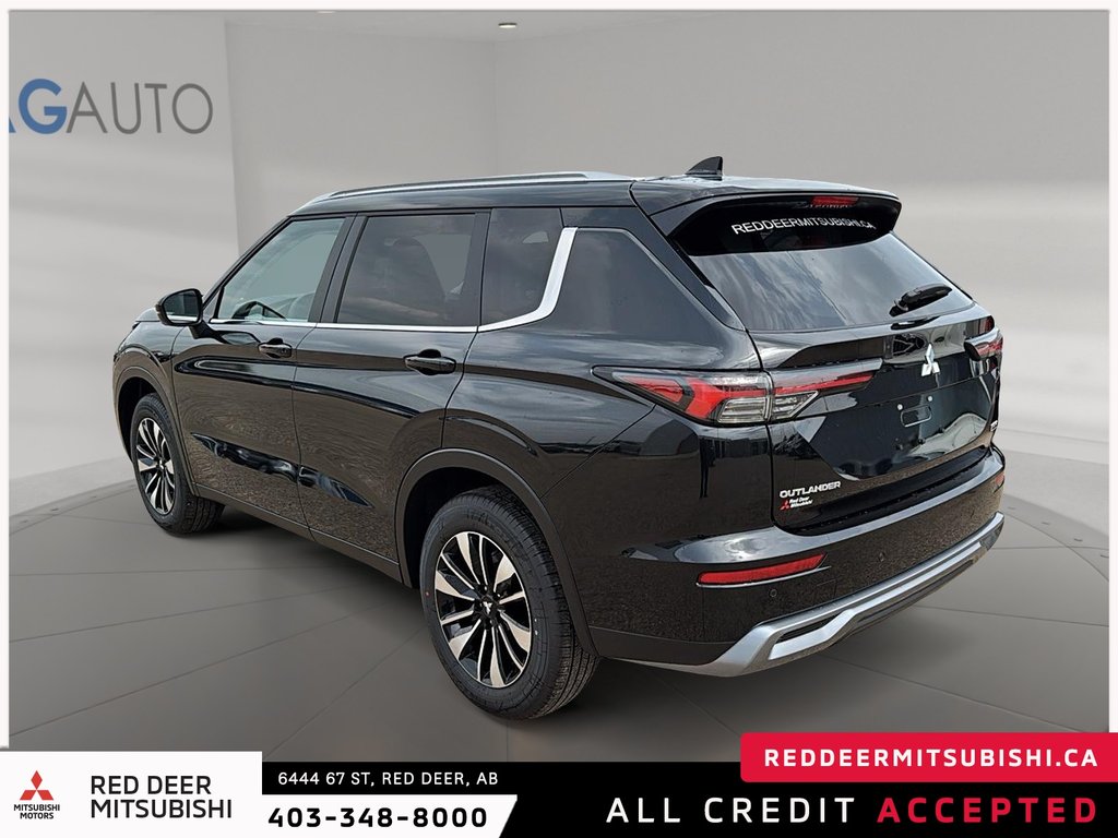 2025 Mitsubishi Outlander LE S-AWC-3