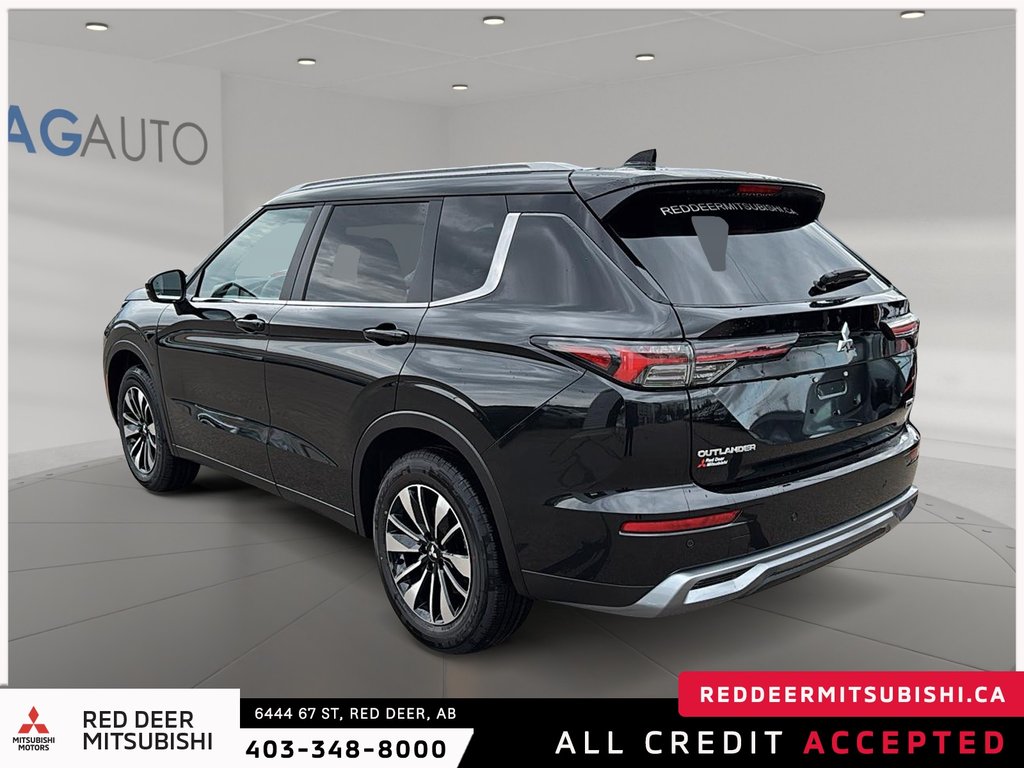 2025 Mitsubishi Outlander LE S-AWC-3