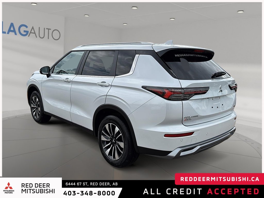 2025 Mitsubishi Outlander LE S-AWC-3