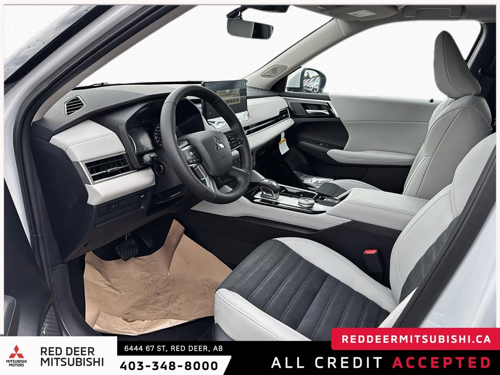 2025 Mitsubishi Outlander LE S-AWC-7