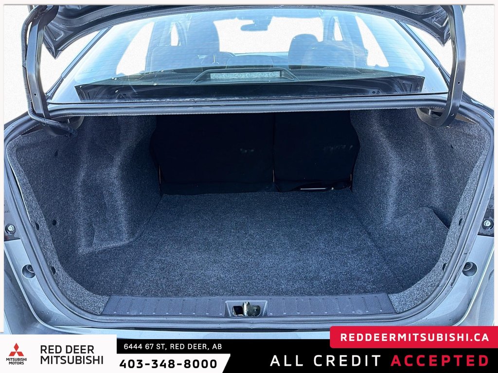 2024 Nissan Versa 1.6 SV-5