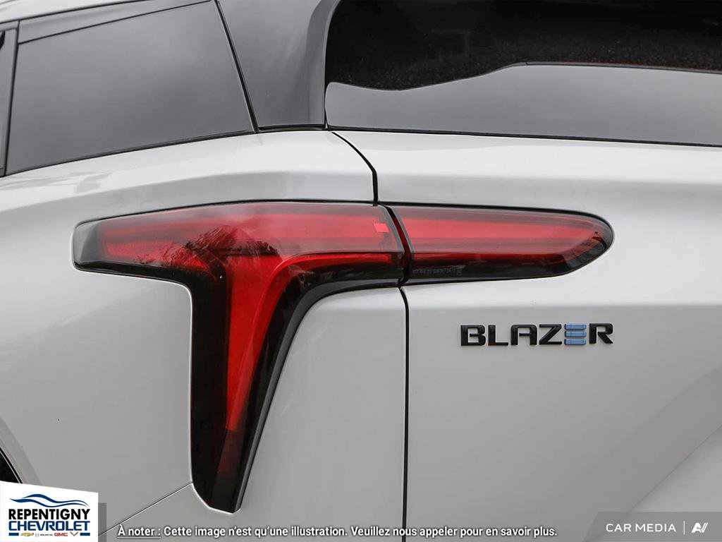 2025 Chevrolet Blazer EV RS in Charlemagne, Quebec - 10 - w1024h768px