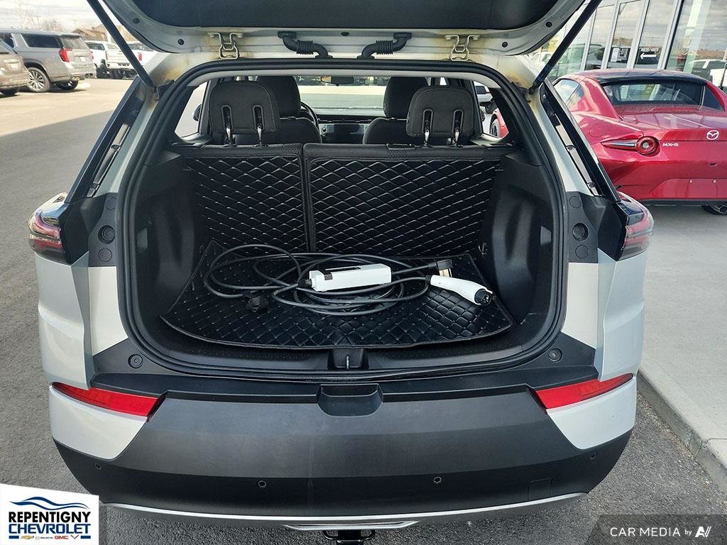 2023 Chevrolet BOLT EUV LT in Charlemagne, Quebec - 10 - w1024h768px