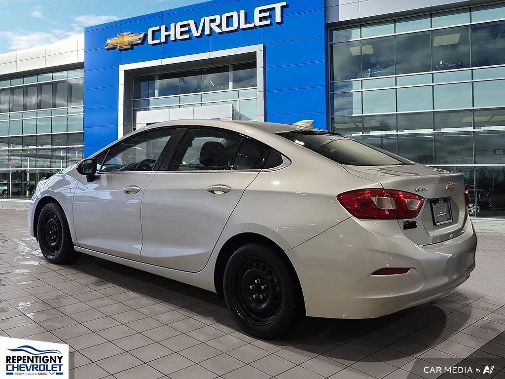 Chevrolet Cruze LT 2017 à Charlemagne, Québec - 4 - w1024h768px