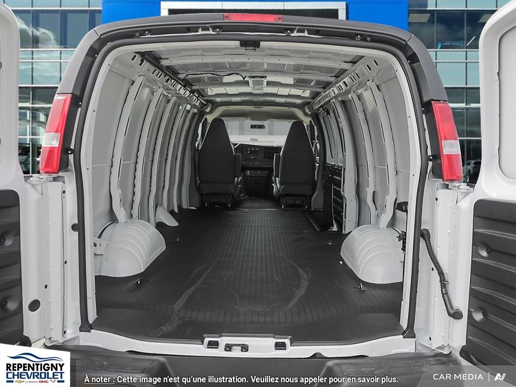 2024 Chevrolet Express Cargo 2500 WT 155'' in Charlemagne, Quebec - 7 - w1024h768px