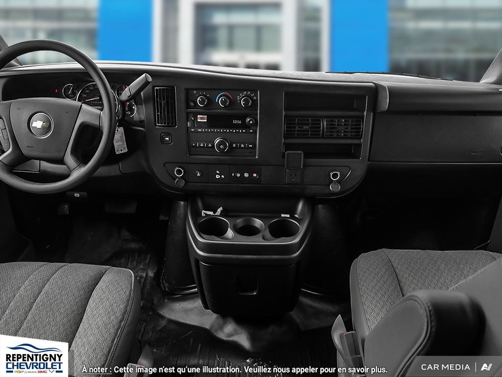 2024 Chevrolet Express Cargo 2500 WT 155'' in Charlemagne, Quebec - 22 - w1024h768px