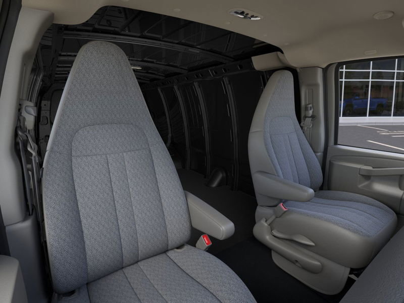 2025 Chevrolet Express Cargo 2500 WT 155'' in Charlemagne, Quebec - 6 - w1024h768px