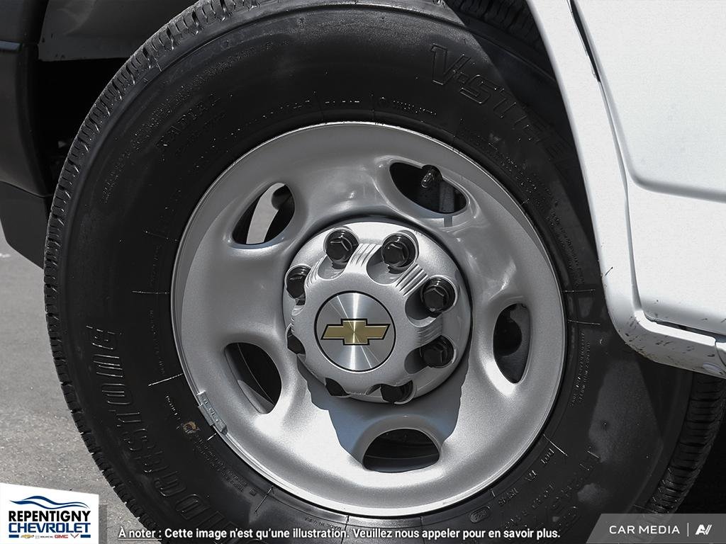 Chevrolet Express Cargo 2500 WT 155'' 2025 à Charlemagne, Québec - 7 - w1024h768px