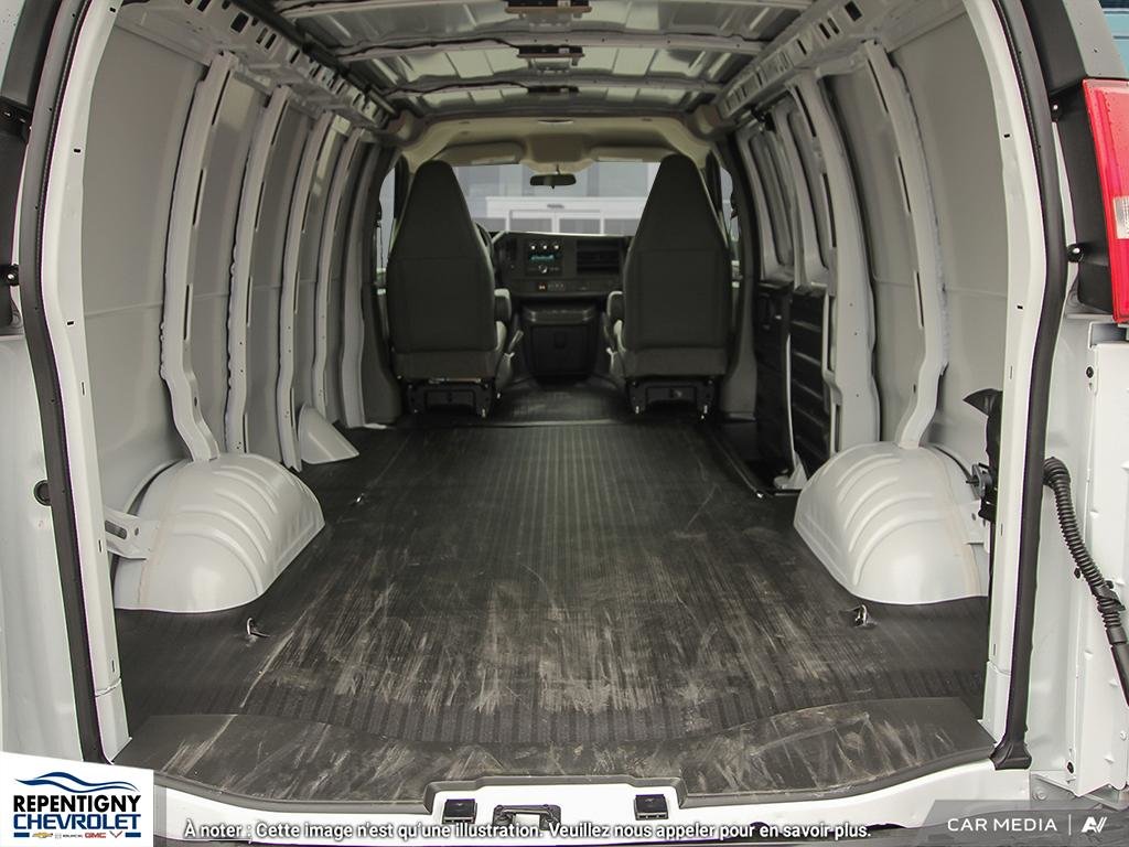 Chevrolet Express Cargo 3500 WT 155'' 2025 à Charlemagne, Québec - 7 - w1024h768px