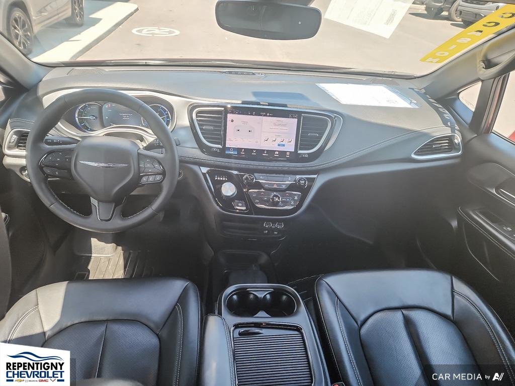 2022 Chrysler Pacifica Hybrid Touring  S  HYBRID PLUG IN in Charlemagne, Quebec - 22 - w1024h768px