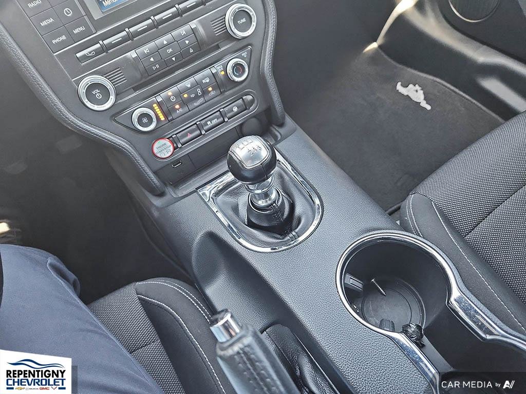 2016 Ford Mustang V6 , MANUELLE in Charlemagne, Quebec - 17 - w1024h768px