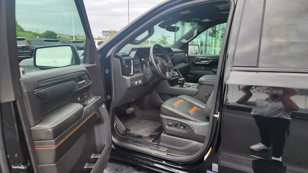 2024 GMC Sierra 1500 AT4 , 6.2 L in Charlemagne, Quebec - 4 - w1024h768px
