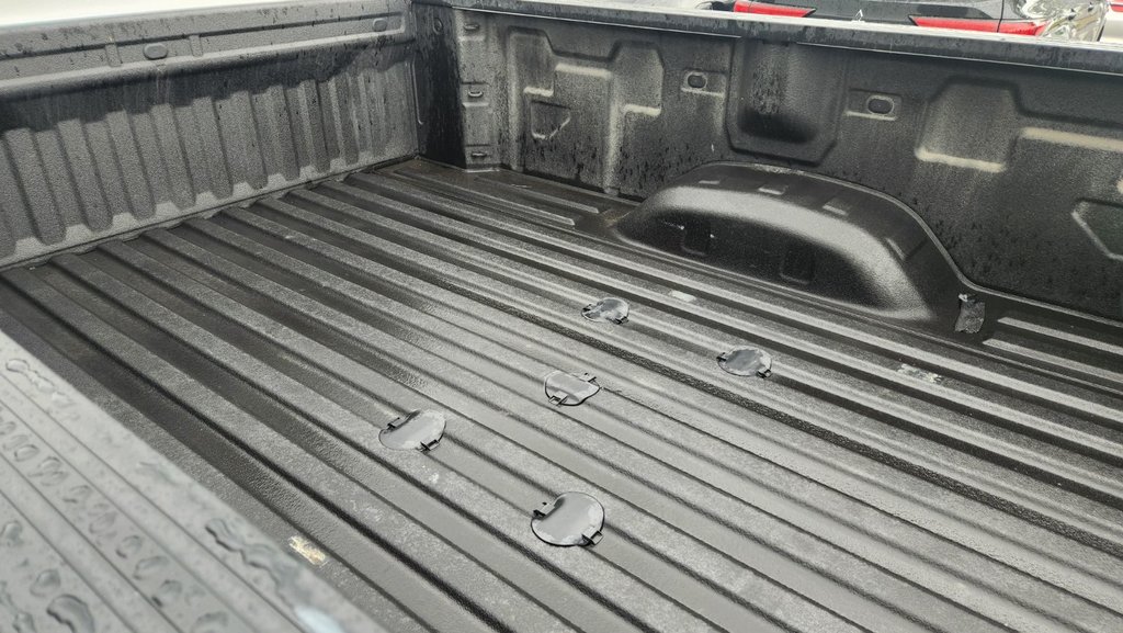 GMC Sierra 2500HD Pro 2023 à Charlemagne, Québec - 6 - w1024h768px